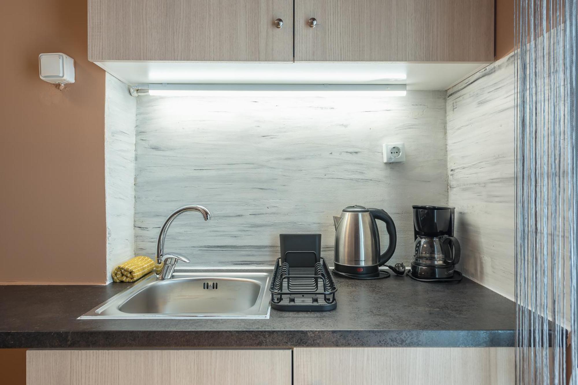 Studio Under Acropolis Rock Athens Ngoại thất bức ảnh
